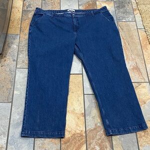 Abercrombie & Fitch curve love— the 90s relaxed Jean high rise. 37-24.  Women’s